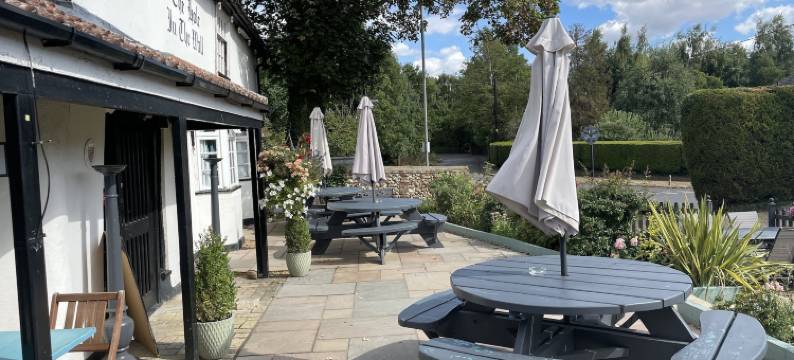 墙洞(The Hole in the Wall)图片