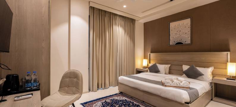 高尔夫球场附近的旅客豪华酒店(The Lodgers Luxury Hotel Near Golf Course Road Gurgaon)图片