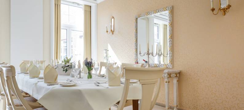 艾尔王子酒店(Hotel Erbprinz & Restaurant "Prinzenstube")图片