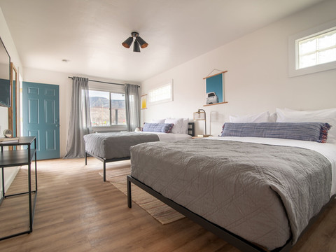 斯波克与韦恩汽车旅馆