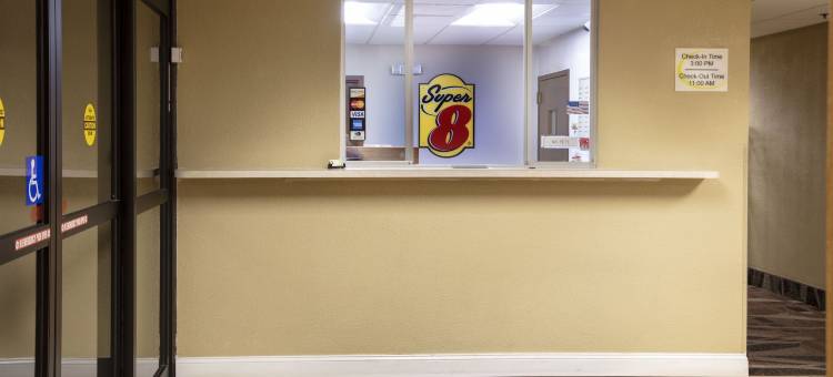 圣查尔斯速8酒店(Super 8 by Wyndham St Charles)图片