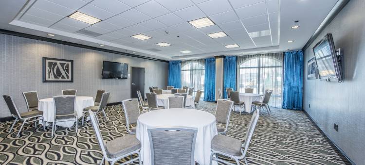 查尔斯顿机场-会展中心智选假日套房酒店(Holiday Inn Express & Suites Charleston Arpt-Conv Ctr Area)图片