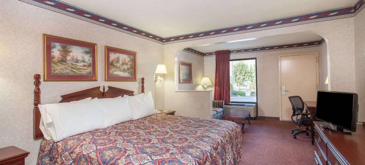 圣保罗戴斯酒店(Days Inn by Wyndham Saint Pauls)图片