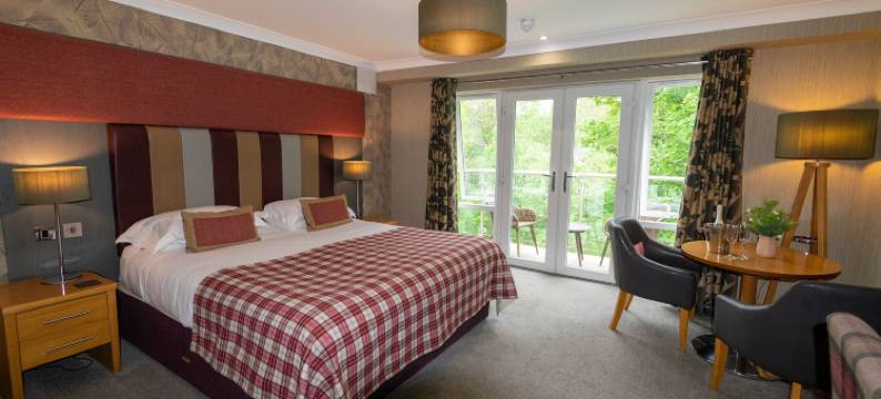 克莱格霍尔小屋及庭院酒店(Craigmhor Lodge & Courtyard)图片