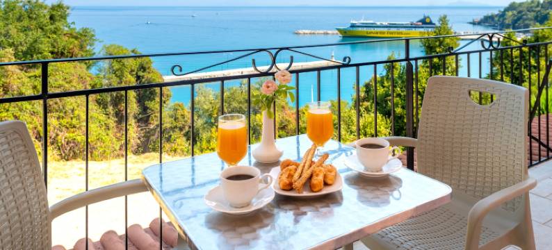 波托灯塔(Faro Del Porto)图片