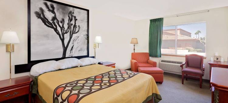 尤卡谷-约书亚树公园速8酒店(Super 8 by Wyndham Yucca Val/Joshua Tree Nat Pk Area)图片