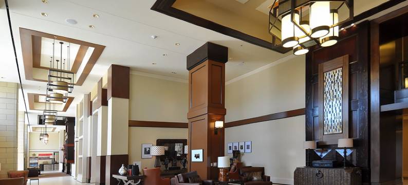 奥弗顿酒店加会议中心(Overton Hotel and Conference Center)图片