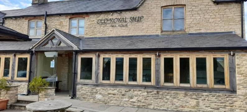 Cotswold Cottage 床与早餐旅馆(Cotswold Cottage B&B - 5 Minutes Walk from Village Pub)图片