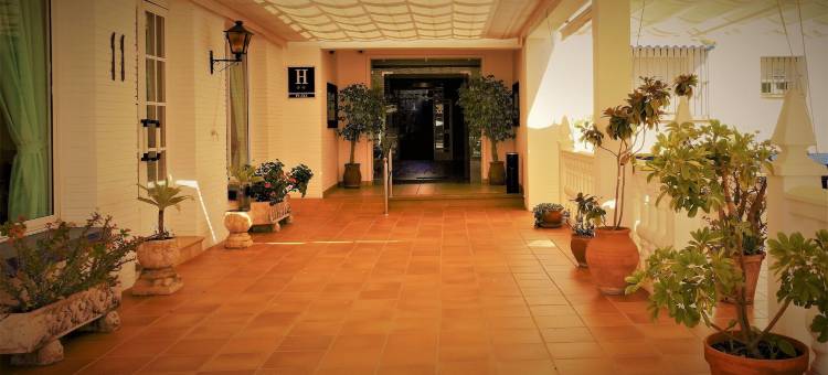 阿雅蒙提诺酒店(Hotel Ayamontino)图片