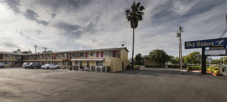 天空骑士汽车旅馆(Sky Riders Motel)图片