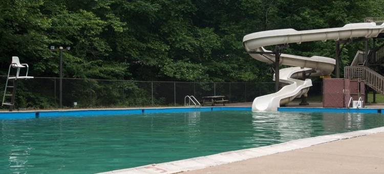 洛根酋长旅馆(Chief Logan Lodge)图片