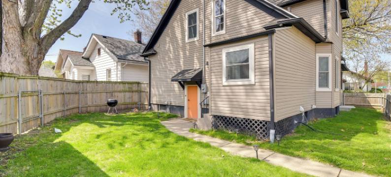 宠物友好型达文波特住宅 - 靠近娱乐场和高尔夫球场(Pet-Friendly Davenport Home - Near Casino and Golf)图片