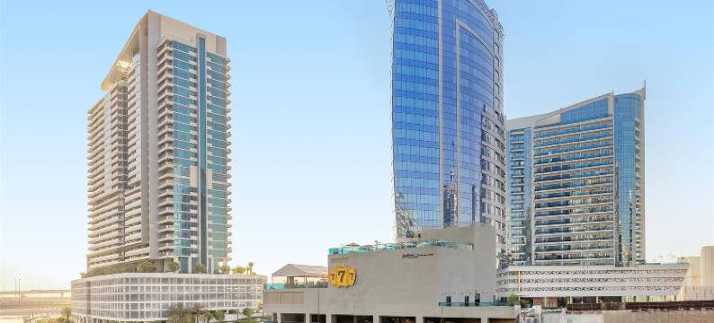 迪拜运河景观丽笙酒店(Radisson Blu Hotel Dubai Canal View)图片