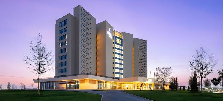 萨维茨基广场.(Savitsky Plaza)图片