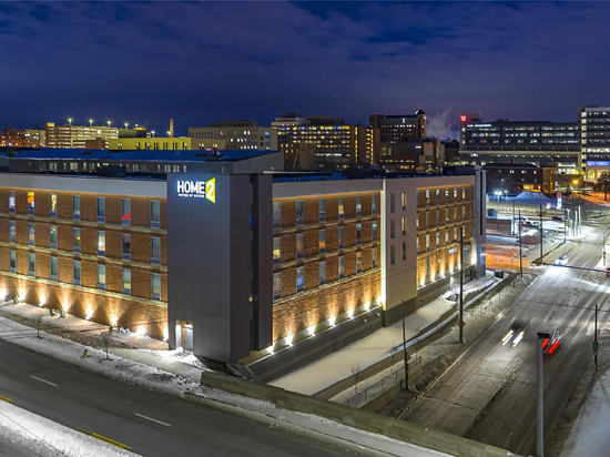 奥马哈 UN 医疗中心区希尔顿惠庭酒店