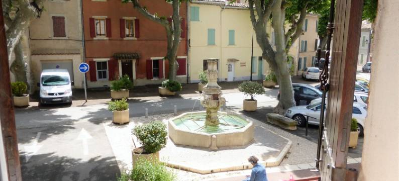 Holiday Home in Villes-sur-Auzon with Pool图片