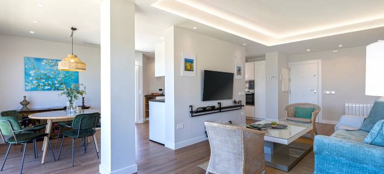 Great penthouse next to the beach. Elcano Terrace图片