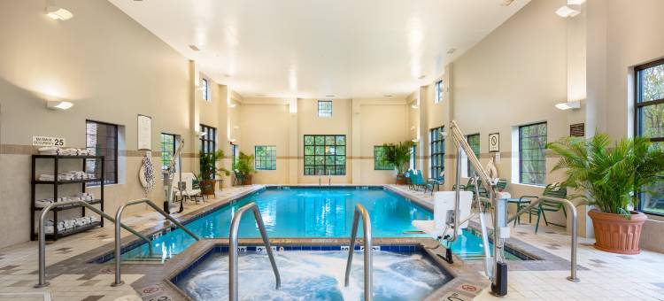 Staybridge Suites 切萨皮克 - 弗吉尼亚海滩(Staybridge Suites Chesapeake - Virginia Beach)图片