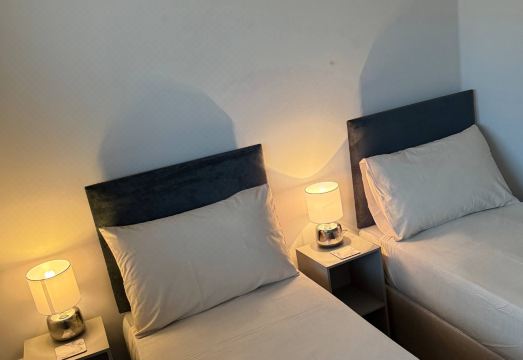 City Centre Apartment - Free Parking - Sleeps 4 Hotel Overview