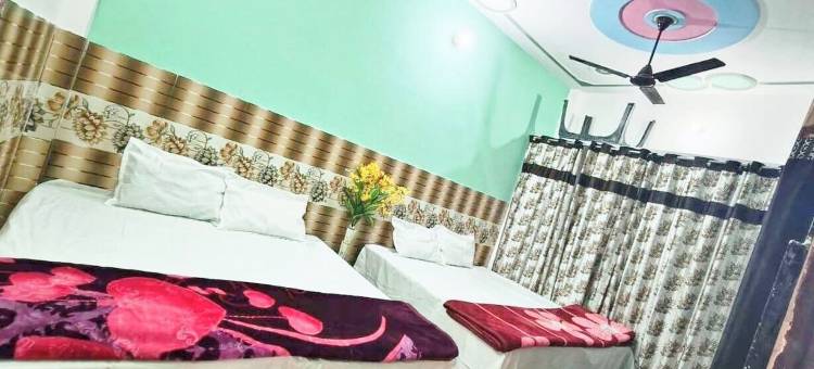 尼尔玛拉萨丹民宿 阿约提亚(Nirmala Sadan Homestay Ayodhya)图片