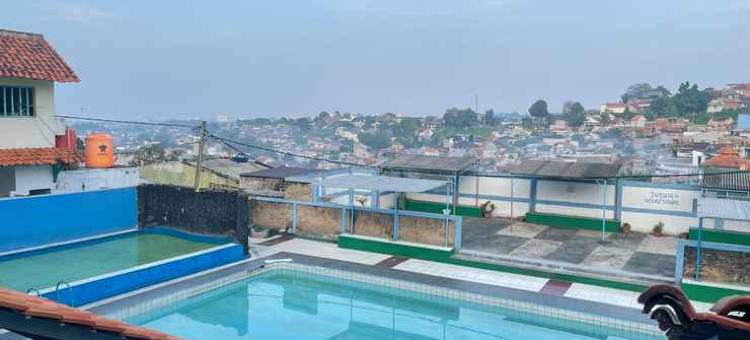 鲁玛伊斯兰及科兰雷南布根维尔旅馆(Rumah Syariah & Kolam Renang Bugenville Guesthouse)图片