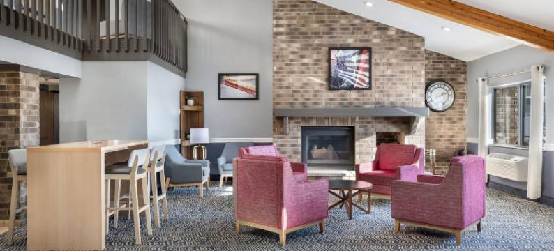 阿伯丁活动中心温德姆美吟温德姆酒店(AmericInn by Wyndham Aberdeen Event Center)图片