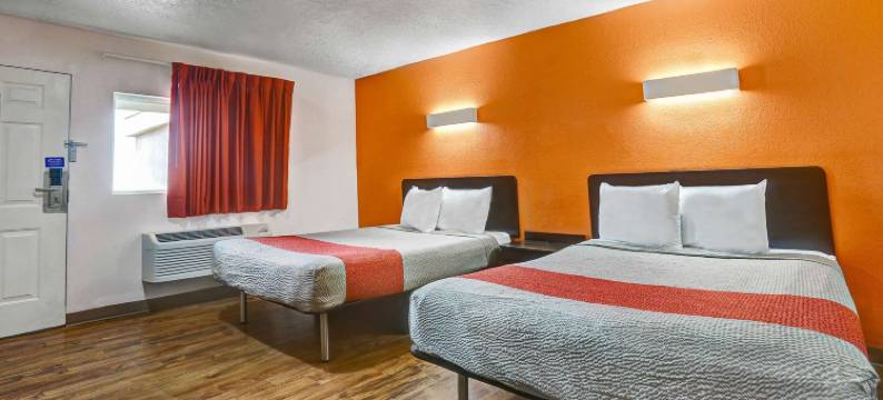 新墨西哥克罗维斯 6 号汽车旅馆(Motel 6 Clovis, NM)图片