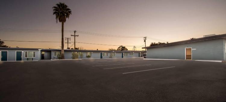 郊区开间酒店靠近中国湖海军基地(Suburban Studios Ridgecrest near China Lake Naval Station)图片