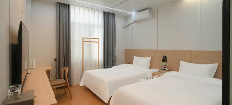 海语时光·Holiday度假休闲美墅(北海侨港风情街店)图片