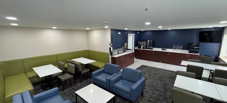 奥本伍斯特拉昆塔温德姆酒店(La Quinta Inn by Wyndham Auburn Worcester)图片
