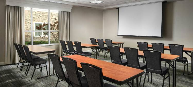 大急流城机场居家旅馆(Residence Inn Grand Rapids Airport)图片