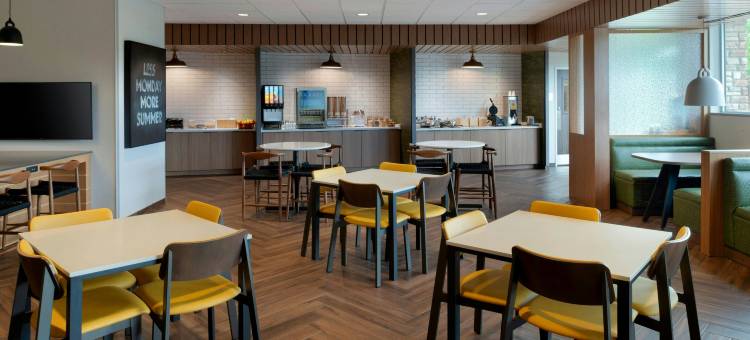 斯普林菲尔德西南万豪国际万枫酒店&套房(Fairfield by Marriott Inn & Suites Springfield Southwest)图片