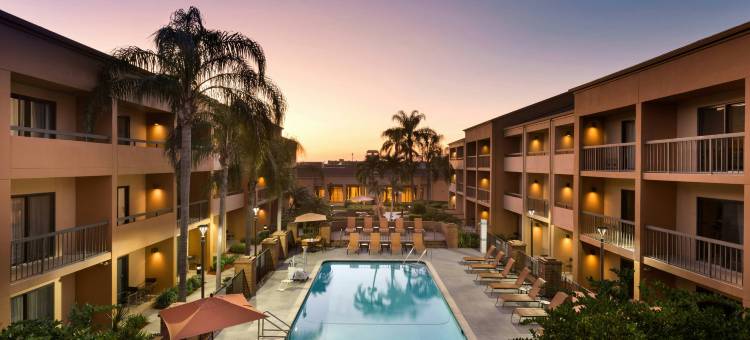 珊瑚角迈尔斯堡万怡酒店(Courtyard by Marriott Fort Myers Cape Coral)图片