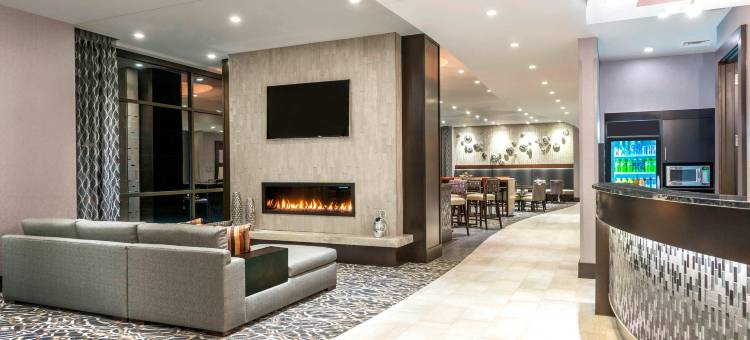 波士顿剑桥万枫酒店(Fairfield Inn & Suites Boston Cambridge)图片
