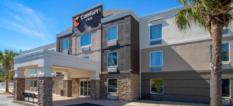 北默特尔海滩赤脚登陆舒适酒店(Comfort Inn N Myrtle Beach Barefoot Landing)图片