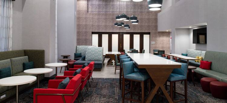 阿德里安欢朋套房酒店(Hampton Inn & Suites Adrian)图片