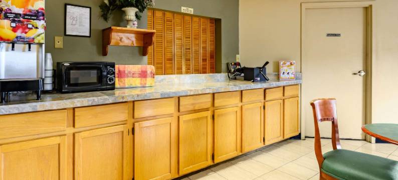 伊可洛吉酒店(Econo Lodge)图片