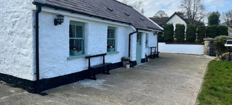 魔幻小屋(Enchanted Cottage)图片