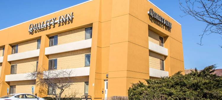 埃尔金I-90凯艺酒店(Quality Inn Elgin I-90)图片