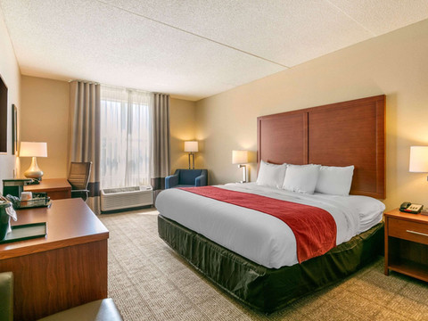 纳什维尔富兰克林冷泉舒适套房酒店