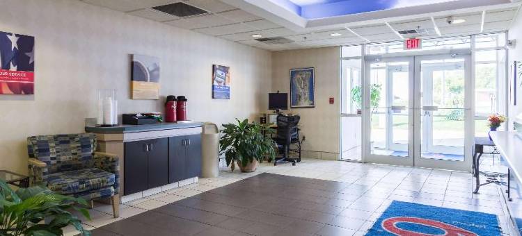 桑达斯基米兰6号汽车旅馆(Motel 6 Milan, Oh - Sandusky)图片