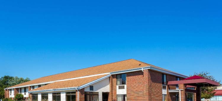 沃特敦威斯康辛速8酒店(Super 8 by Wyndham Watertown WI)图片