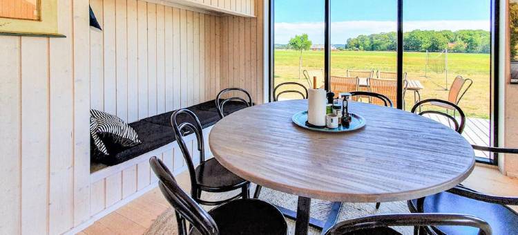 Beautiful Home in Förslöv with Wifi and 5 Bedrooms图片