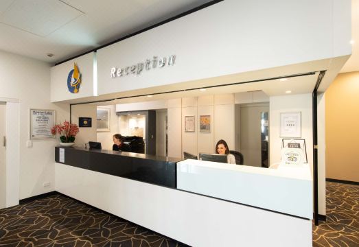 Mawson Lakes Hotel Hotel Overview