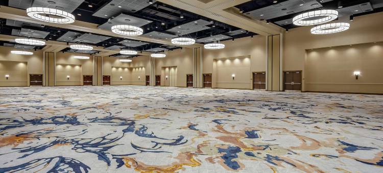 琼斯伯勒红太狼希尔顿大使套房酒店及会议中心(Embassy Suites Jonesboro Red Wolf Convention Center)图片