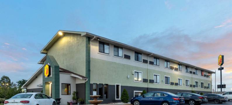 堪萨斯城巴里路-机场速8酒店(Super 8 by Wyndham Kansas City at Barry Road/Airport)图片