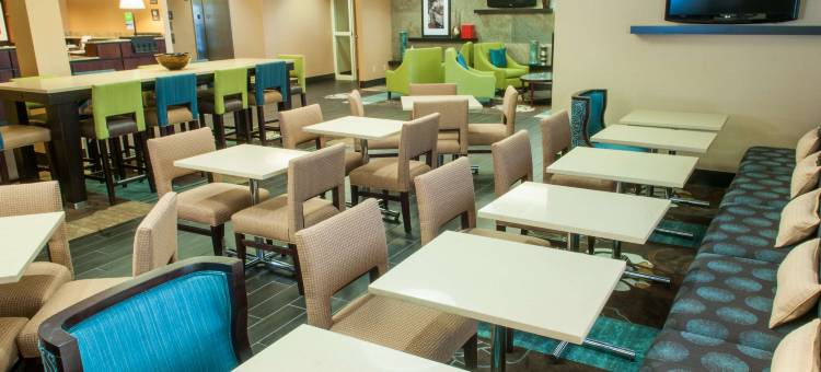 希尔顿欢朋酒店-北路易斯维尔克拉克斯维尔(Hampton Inn Louisville-North/Clarksville)图片