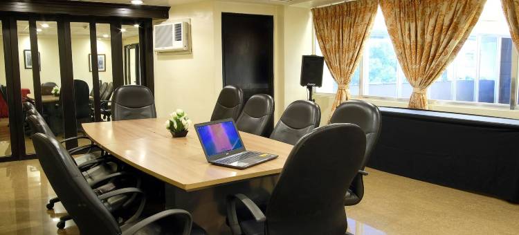 奎松市马勒卡斯菲尔萨酒店(Fersal Hotel Malakas)图片