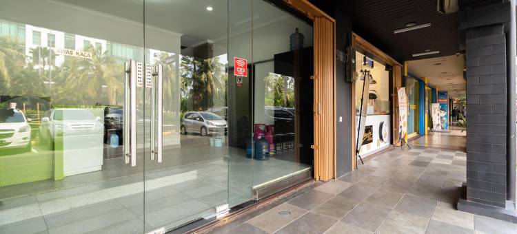 红门都市景观酒店阿尔塔加丁大道(Urbanview Hotel Bizhome Artha Gading Boulevard by RedDoorz)图片
