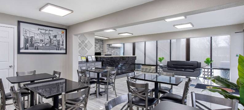 纳什维尔西温德姆速8酒店(Super 8 by Wyndham Nashville West)图片